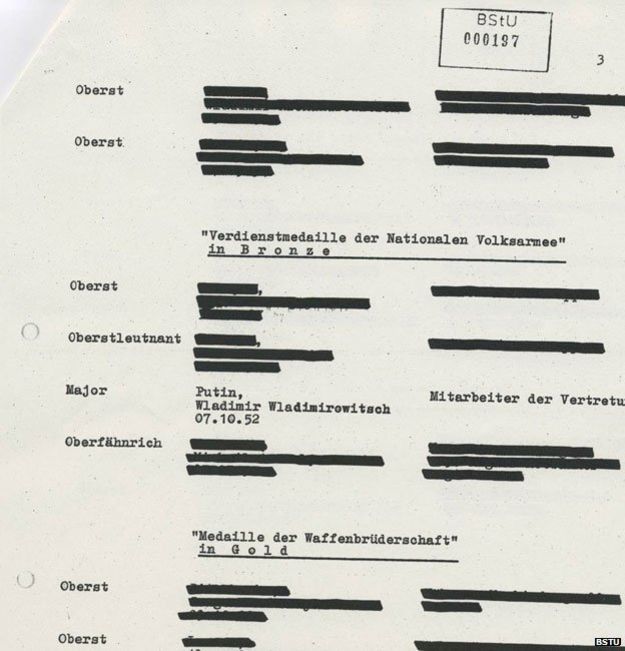 Un documento censurado de la Stasi que menciona a Putin