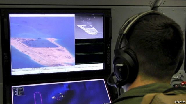 150527013346_p-8a_poseidon_crewman_640x360_reuters.jpg
