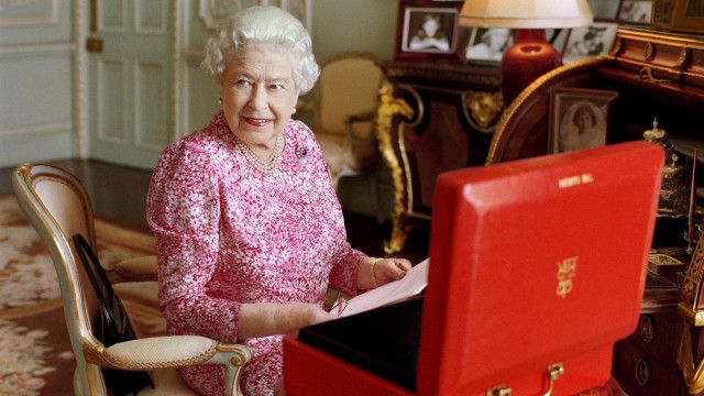 150909005823_queen_640x360_reuters_nocredit.jpg