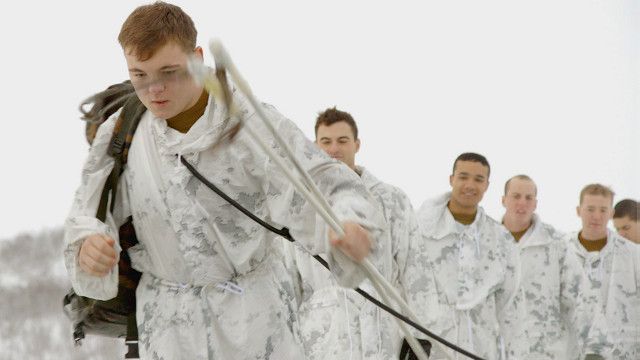 Американские морские пехотинцы проводят учения в Арктике