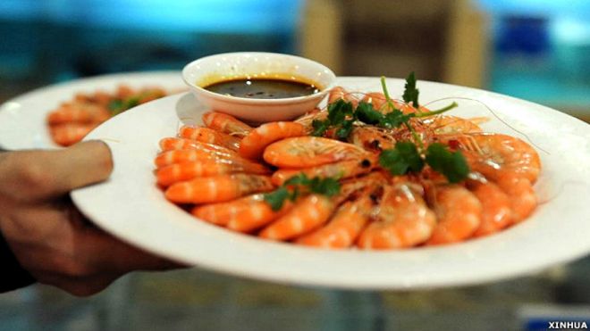 青岛大虾成为中国黄金周热词。