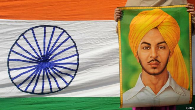 भगत सिंह, पीली पगड़ी और दाढ़ी में तस्वीर