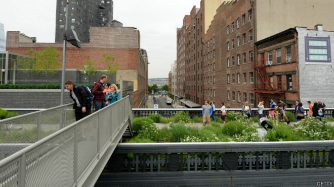 El parque High Line de Nueva York, inaugurado recientemente