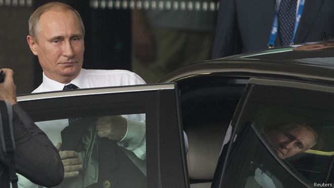 Владимир Путин покидает саммит "Большой двадцатки" в Брисбене