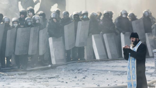 Un año de caos en Ucrania: cómo una protesta derivó en guerra