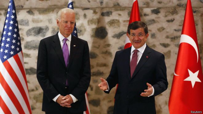 Джо Байден и Ахмет Давутоглу 21 ноября 2014 года