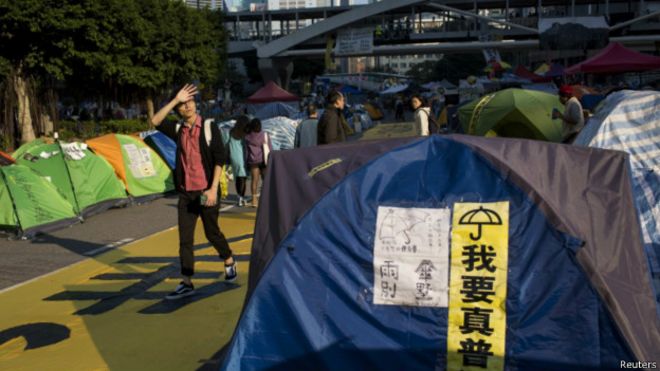 香港金钟示威者占领区（08/12/2014）