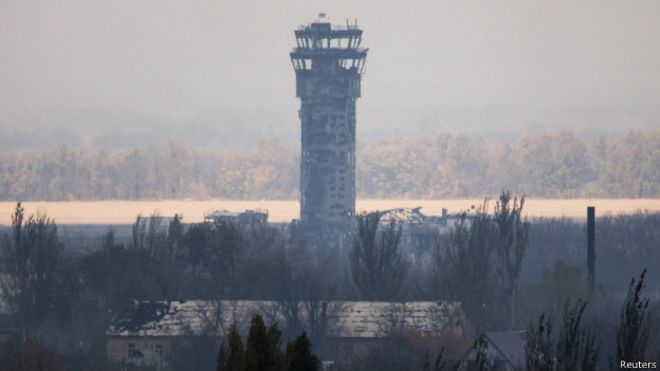 Диспетчерская башня донецкого аэропорта 