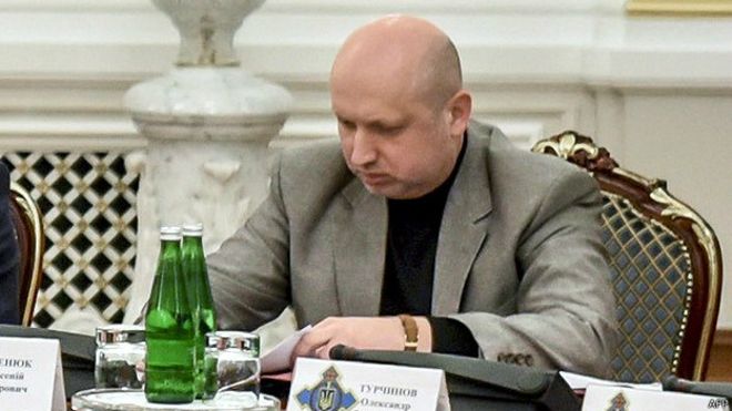 Этот деятель - ум и совесть киевской хунты- еще не до конца угробил собственный народ физически, так пытается это проделать морально и психологически.