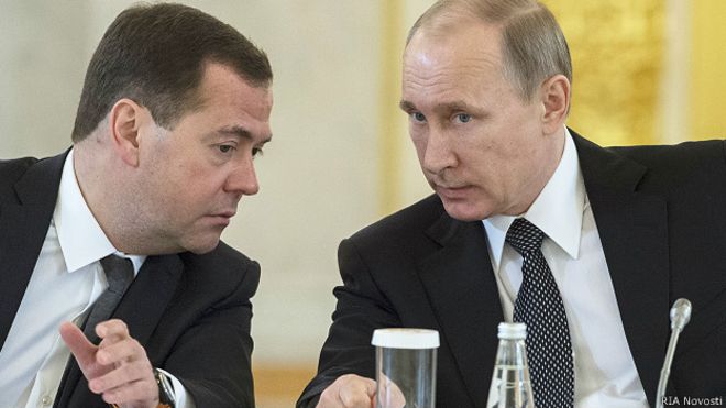 Медведев и Путин