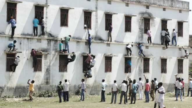 150319135222_saharsa_district_school_che