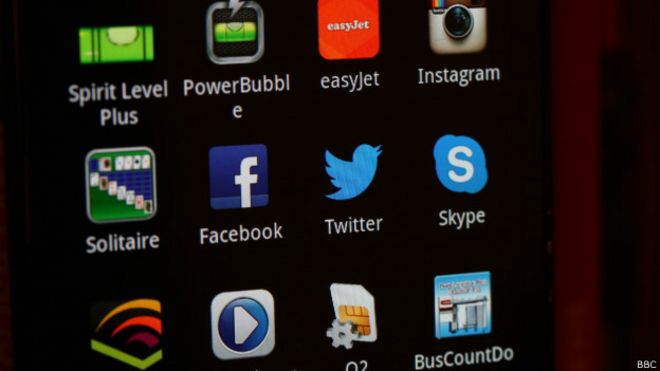 Captura de pantalla con aplicaciones en un celular.