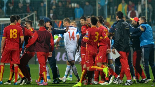 Rusia-Montenegro suspendido tras trifulca entre jugadores