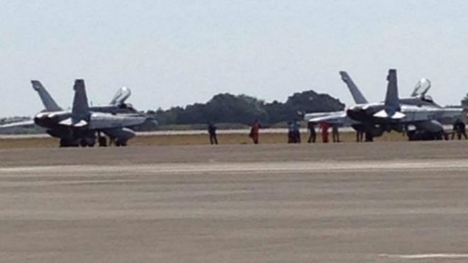 美軍兩架F-18戰鬥機修複後飛離台灣