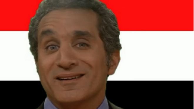 باسم يوسف في حديث عن الثورات والأبطال الخارقين والجواسيس 150503155445_bassem_youssef__640x360_bbc_nocredit