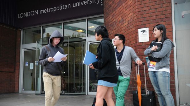 150619130149_foreign_students_uk_624x351_afp.jpg