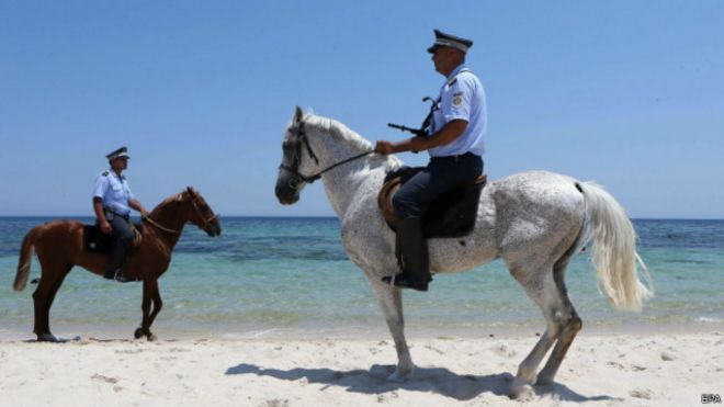 تراجع الإقبال على مقاصد سياحية بسبب الهجمات الإرهابية