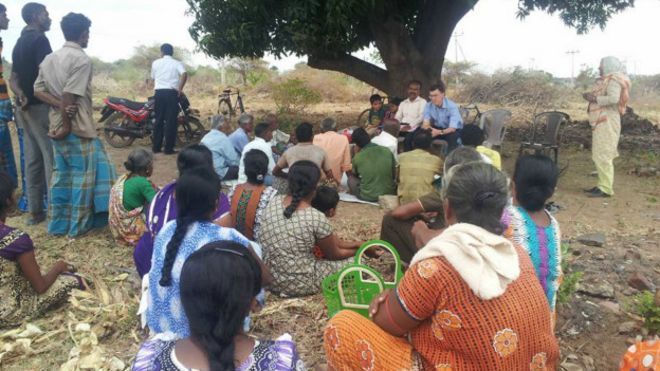 இலங்கையின் சம்பூர் மக்களை சந்தித்த பிரிட்டிஷ் தூதர்