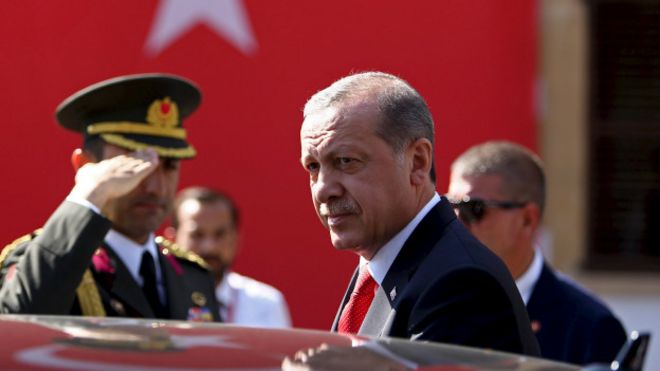 150731000102_erdogan_asker_624x351_reuters_nocredit.jpg