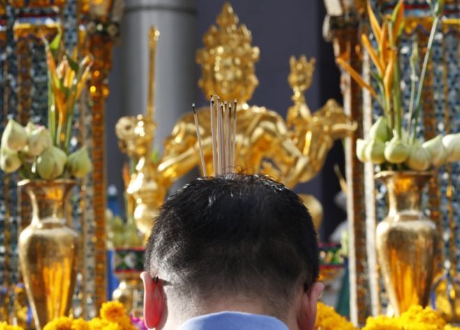 150914092906_erawan_shrine_85529251_028937491-1.jpg