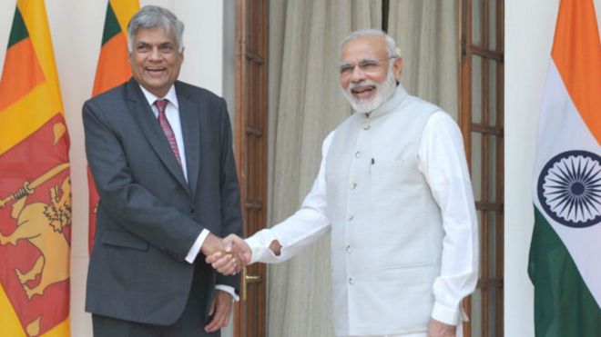 இந்தியப்பிரதமர் நரேந்திரமோடியும் இலங்கைப் பிரதமர் ரணில் விக்ரமசிங்கவும் (ஆவணப்படம்)