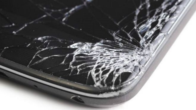 Разбитый экран смартфона