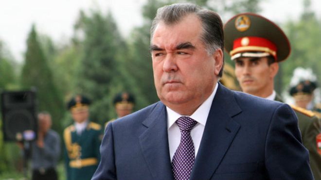 Президент Таджикистана узаконил праздник в честь себя