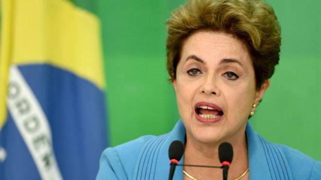 Presidenta brasileña, Dilma Rousseff, durante una conferencia de prensa.