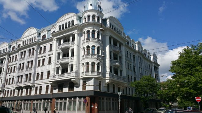Почему Латвия до сих пор покрывает осведомителей КГБ
