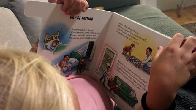 شخصية القرد "جورج الفضولي" تحتفل بشهر رمضان في كتاب جديد