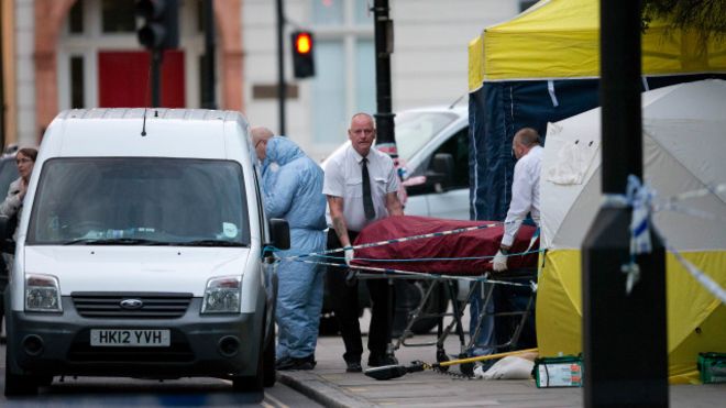 160804080847_london_knife_attack_640x360