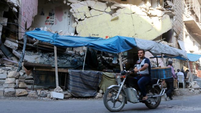 صحف عربية تناقش مستقبل سوريا في ظل استمرار حصار حلب