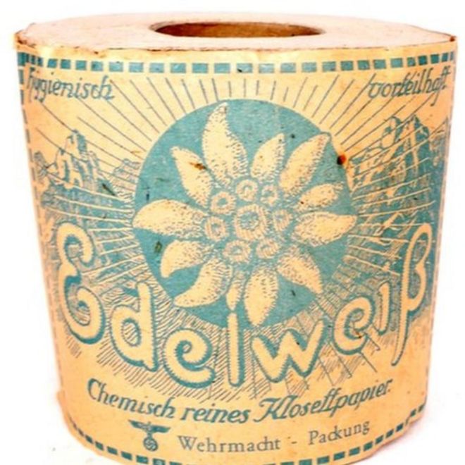 أوراق مرحاض نازية للبيع في مزاد