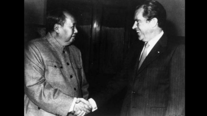 Tổng thống Richard Nixon và Chủ tịch Trung Quốc Mao Trạch Đông