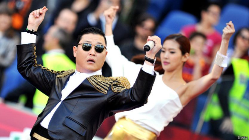Psy bailando su "Gangman style"