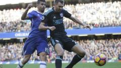 Chelsea beats West Bromwich 1-0 to secure ninth straight league win 2 Diego Costa and Gareth McAuley