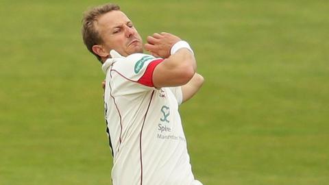 In his first Roses match Neil Wagner took 4-71 to follow his 4-75 in the Yorkshire first innings