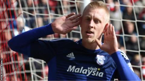 Lex Immers celebrates his opener