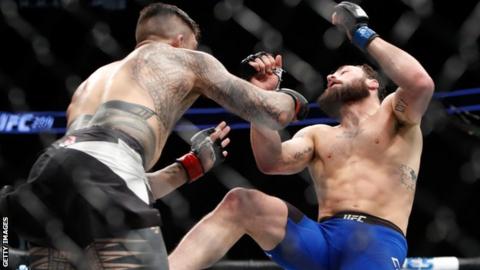 Tyson Pedro fells Paul Craig