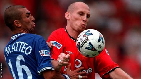 Jaap Stam playing for Manchester United