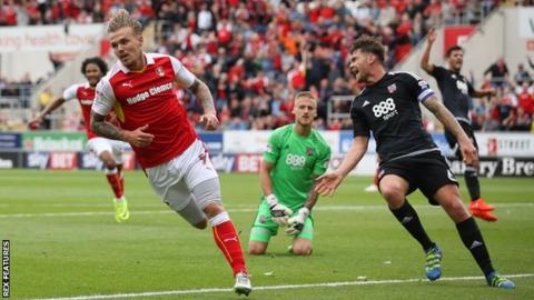 Danny Ward