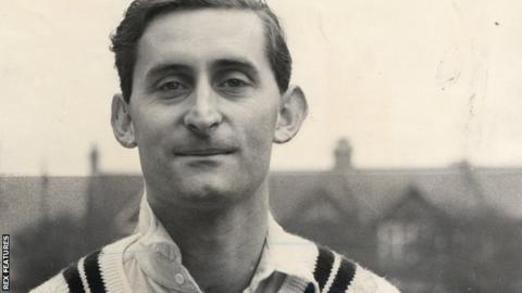 John <b>James Warr</b> was Middlesex captain between 1958 and 1960 - _89643350_warr2