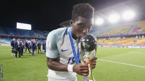 Liverpool forward Sheyi Ojo joins Fulham on loan Liverpool forward Sheyi Ojo joins Fulham on loan