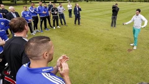 Rory McIlroy gave golfing tips to the Northern Ireland squad last month