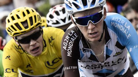 Chris Froome (left) and Romain Bardet