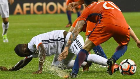 Chile v Colombia