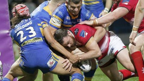 Sam Hopkins try