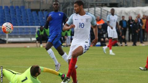 Ruben Loftus-Cheek scores against France