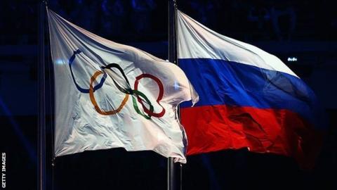 Russia and Olympic flags