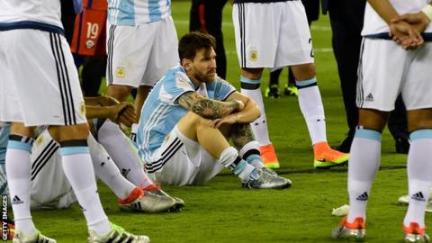 Messi looks distraught